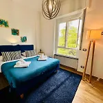 Apartment Lombardo's Family - Free Private Parking 700m From The Station! La Spezia