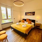 Lombardo's Family - Free Private Parking 700m From The Station!