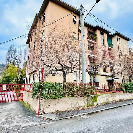 Lombardo's Family - Free Private Parking 700m From The Station! לה ספציה