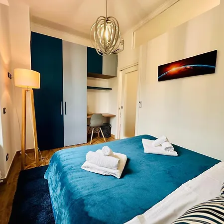 Lombardo's Family - Free Private Parking 700m From The Station! לה ספציה