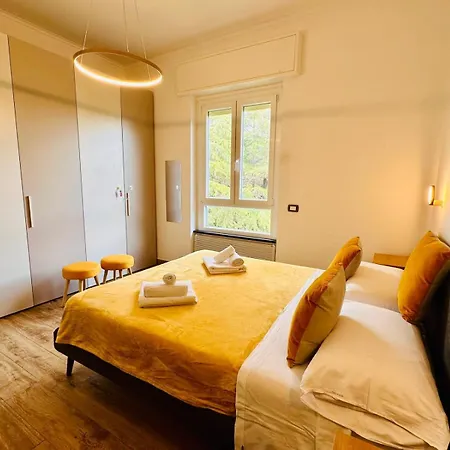 Lombardo's Family - Free Private Parking 700m From The Station! לה ספציה
