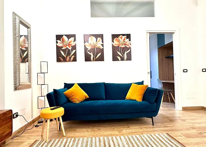 Lombardo's Family - Free Private Parking 700m From The Station! Специя