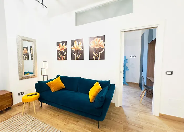 Lombardo's Family - Free Private Parking 700m From The Station! * Λα Σπέτσια